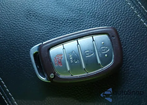 2015 Hyundai Sonata Limited 2.0T z USA, uszkodzony, nr VIN 5NPE34AB4FH202436